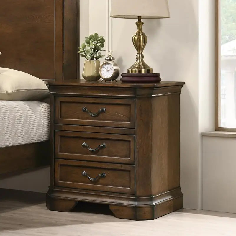 Bedroom Set Traditional 3-Piece Wood Panel Bed With Nightstands